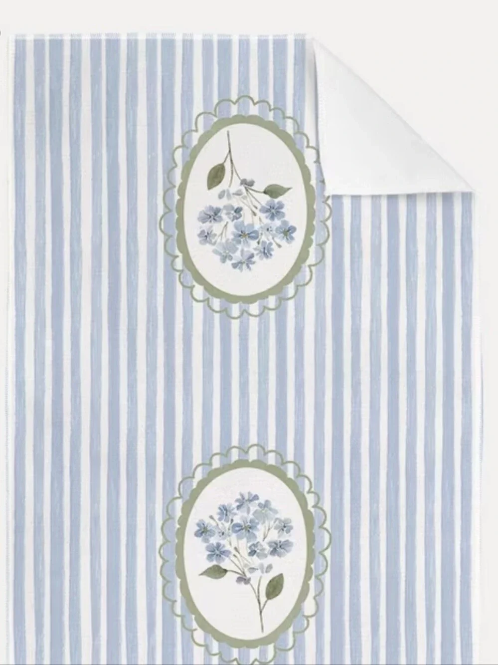 2 Piece Kirchen Hand Towel Set.
